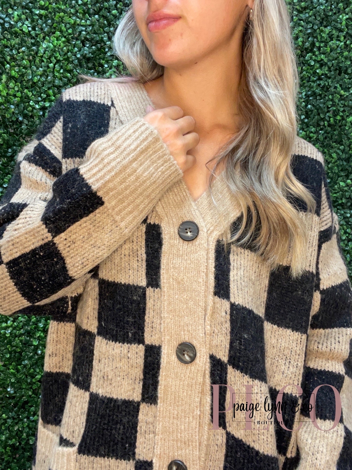 Checkered Cardigan Sweater - Taupe/Black
