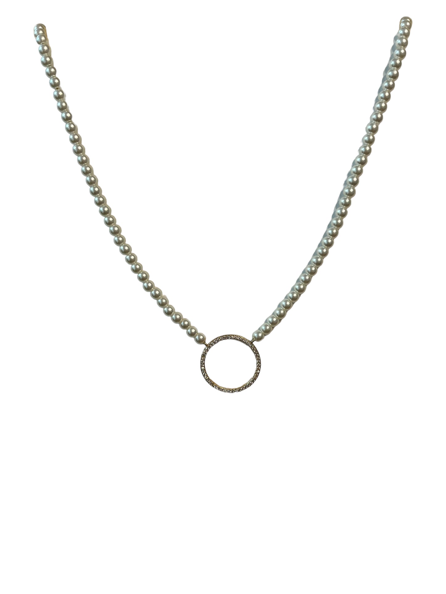 Pearl Necklace with Round Rhinestone Pendant