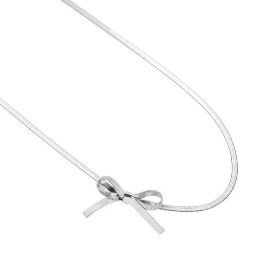 Babe Bow Choker Necklace | Silver