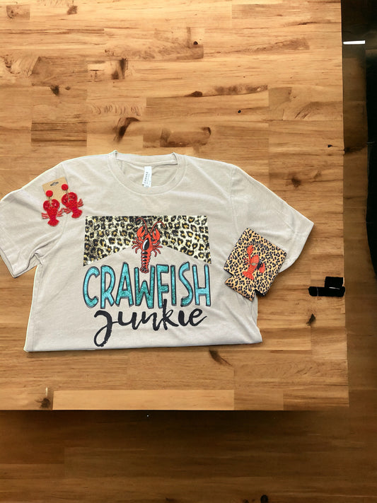 Crawfish Junkie | Tee