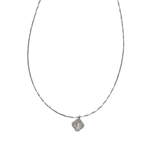 Clover Pendant Necklace | Silver